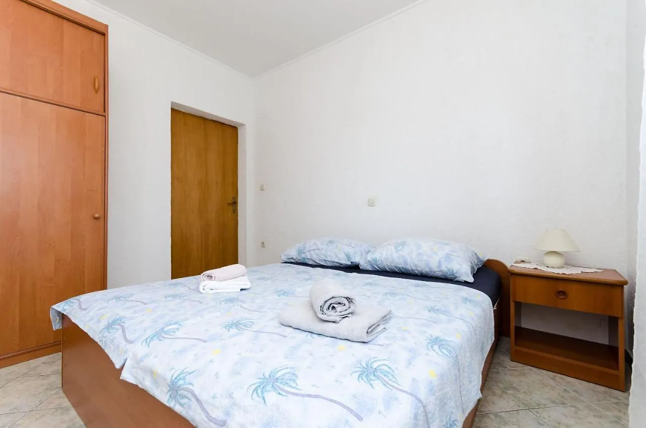 Apartments Danica Lopar